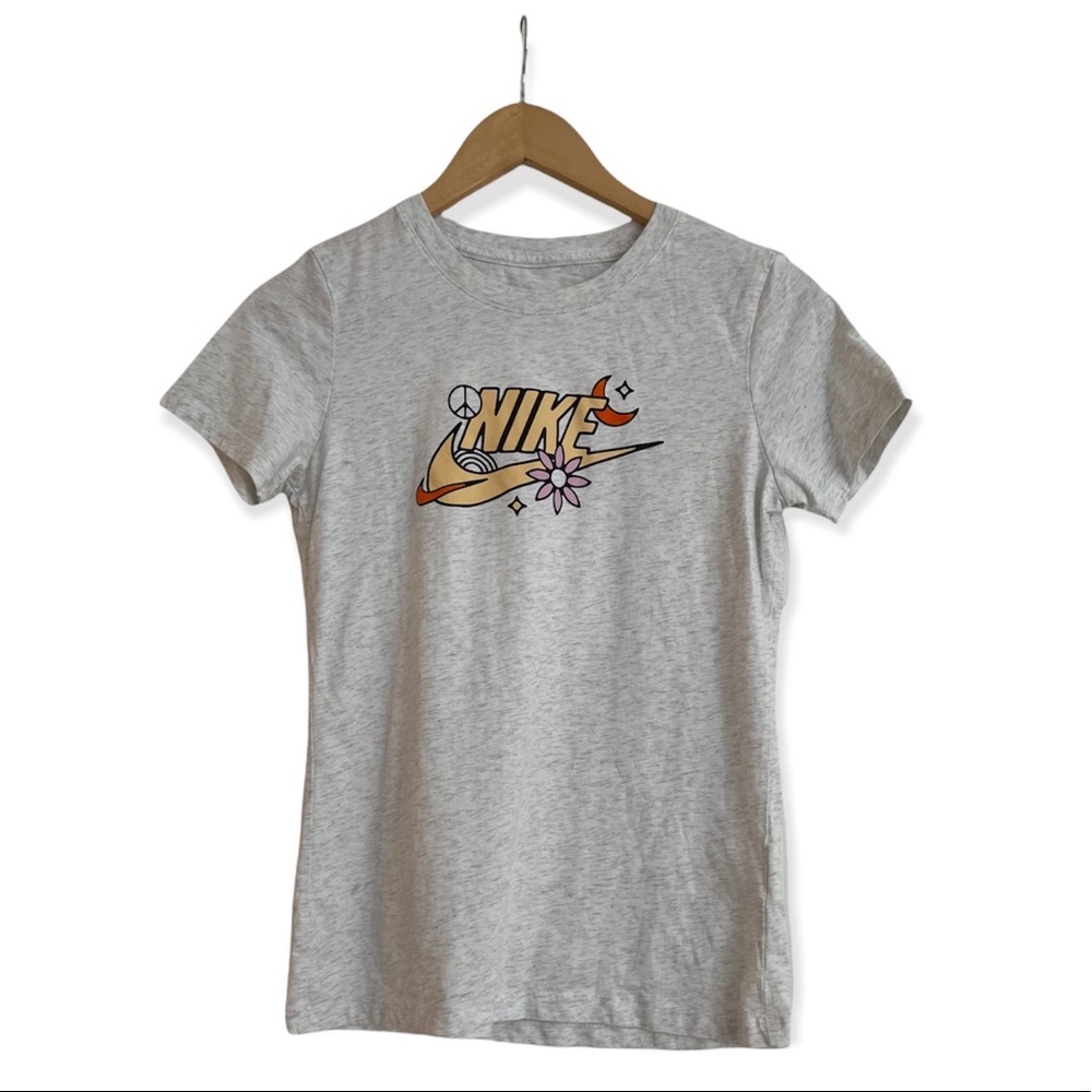 Women's XS Nike Tee